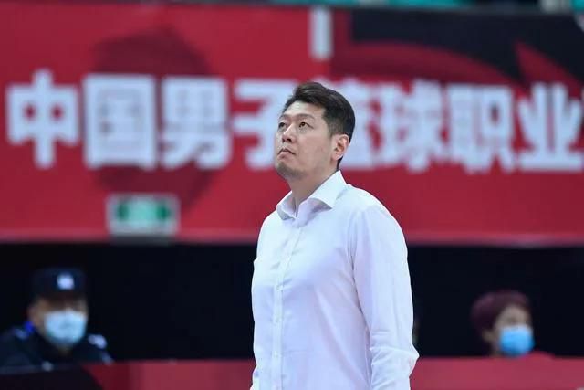 现场已经被一片惊叹所淹没。